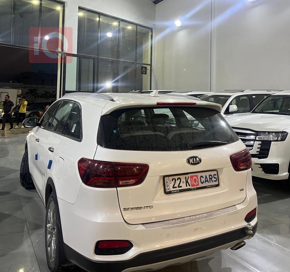 https://cdn.iqcars.ioc0fa624c-691b-48fa-bf15-3d278061c898_4.jpg